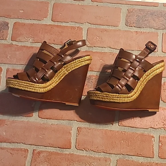 * Christian Louboutin Barcelona Wedge Espadrille Brown